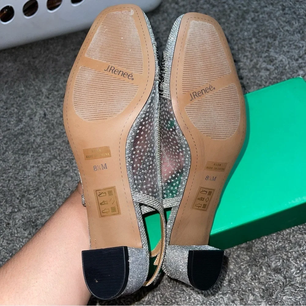 J. Renee Women's Faleece Pump Size 8.5M - Picture 7 of 8